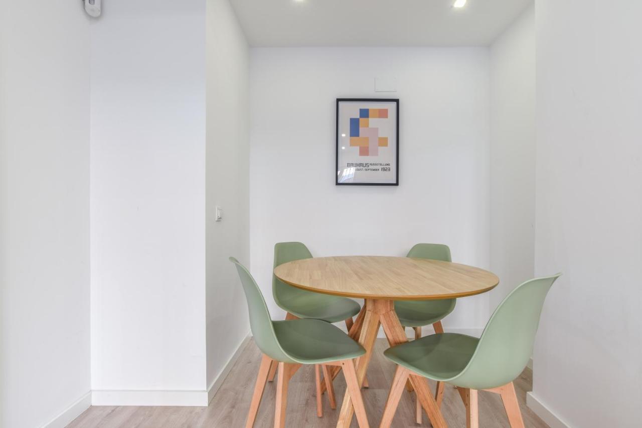 Apartamentos En Madrid Rio Bagian luar foto